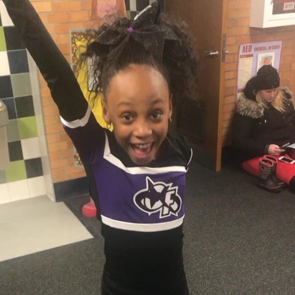 Meet your Posher, Lameka - Picture 1 of 1